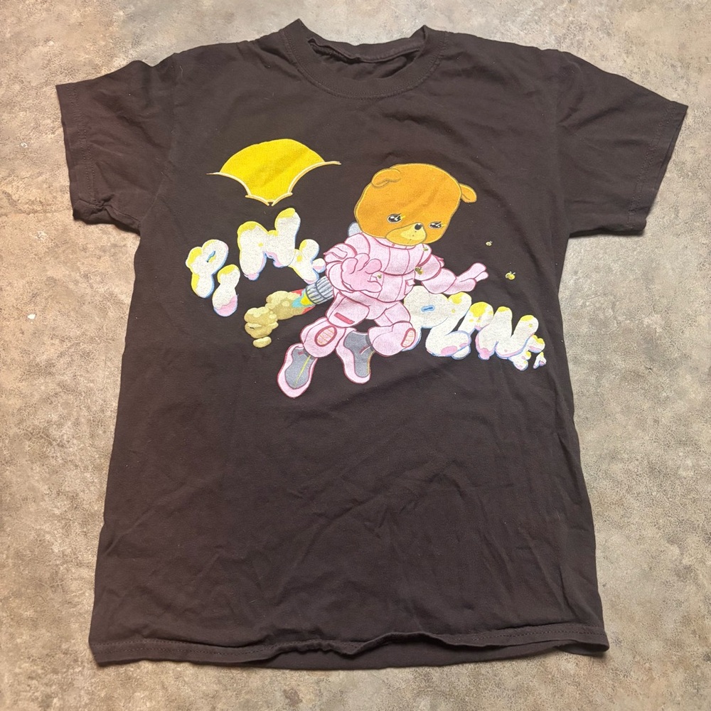 Kanye West Graduation Bear Pink Planet Tee Y2K Hipster Rap T-Shirt Men’s Small